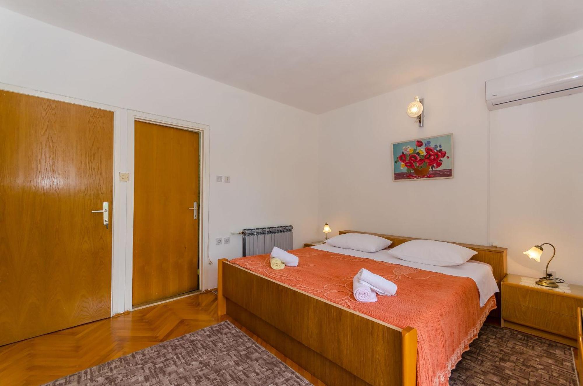 Rooms Ante Врбоска Екстериор снимка